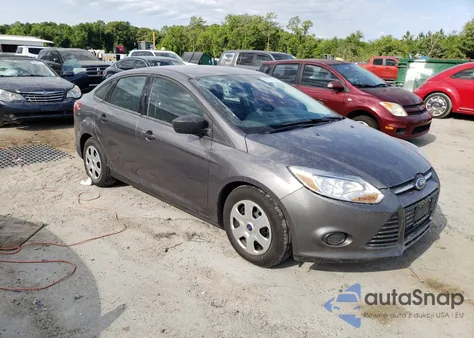 2012 Ford Focus S z USA, uszkodzony, nr VIN 1FAHP3E26CL128200